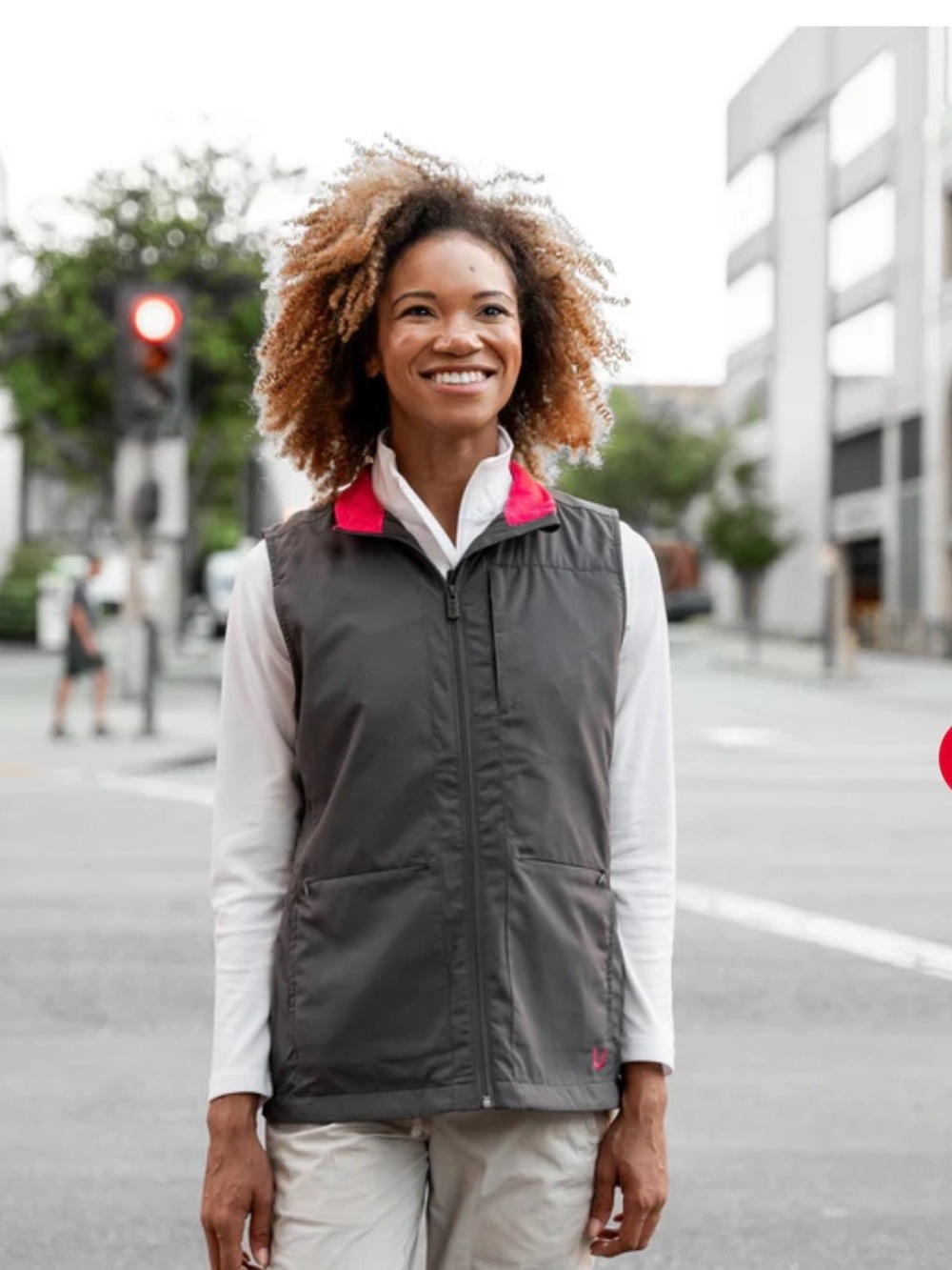 Scottevest Women's Gray Vest with Pink Contrast Collar